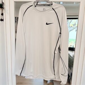 Like new! Nike Pro Dri-Fit long sleeve top